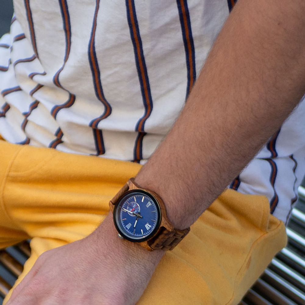 Men's Handcrafted Engraving Ambila Wood Watch - Best Gift Idea!